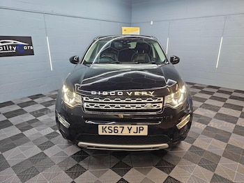 Used Land Rover Discovery Sport 2017 for sale - 76153051: Photo 3