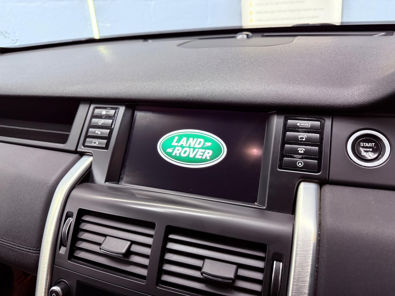 Used Land Rover Discovery Sport 2017 for sale - 76597431: Photo 15