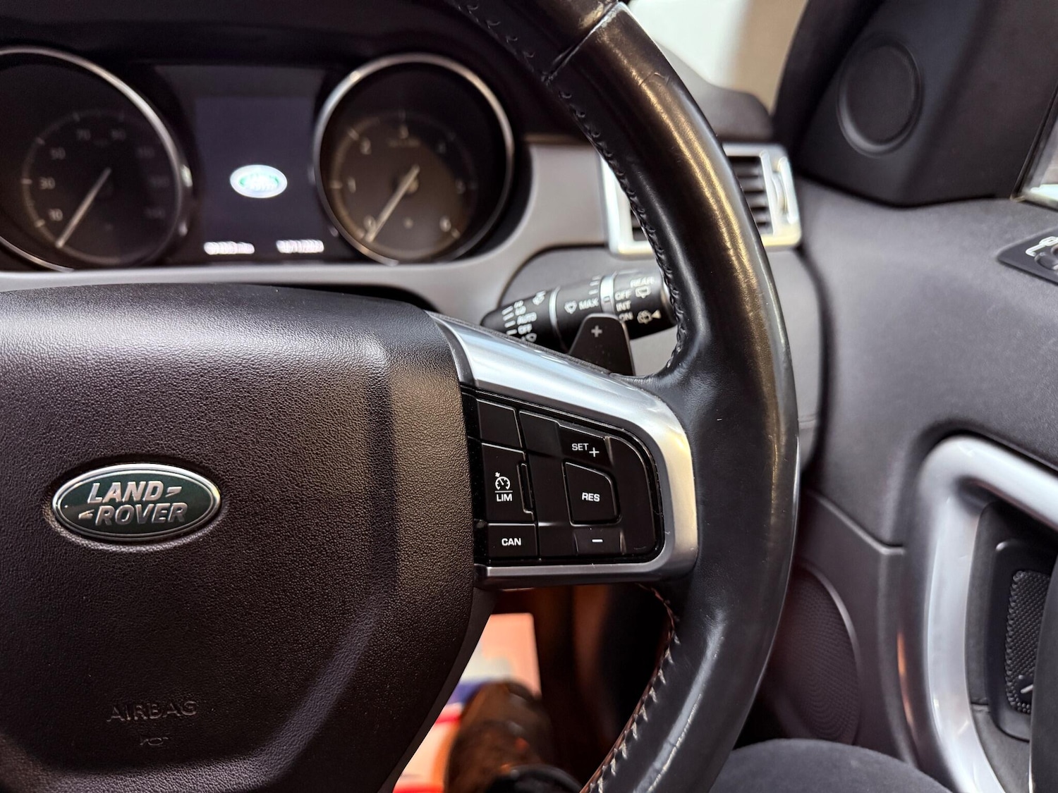 Used Land Rover Discovery Sport 2017 for sale - 76597431: Photo 20