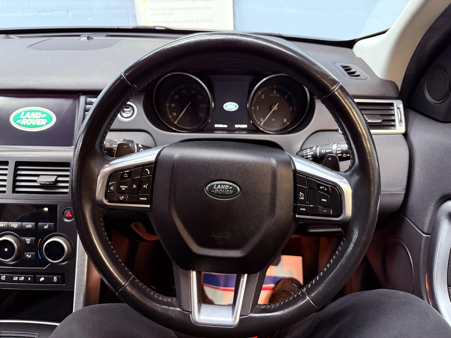 Used Land Rover Discovery Sport 2017 for sale - 76597431: Photo 22