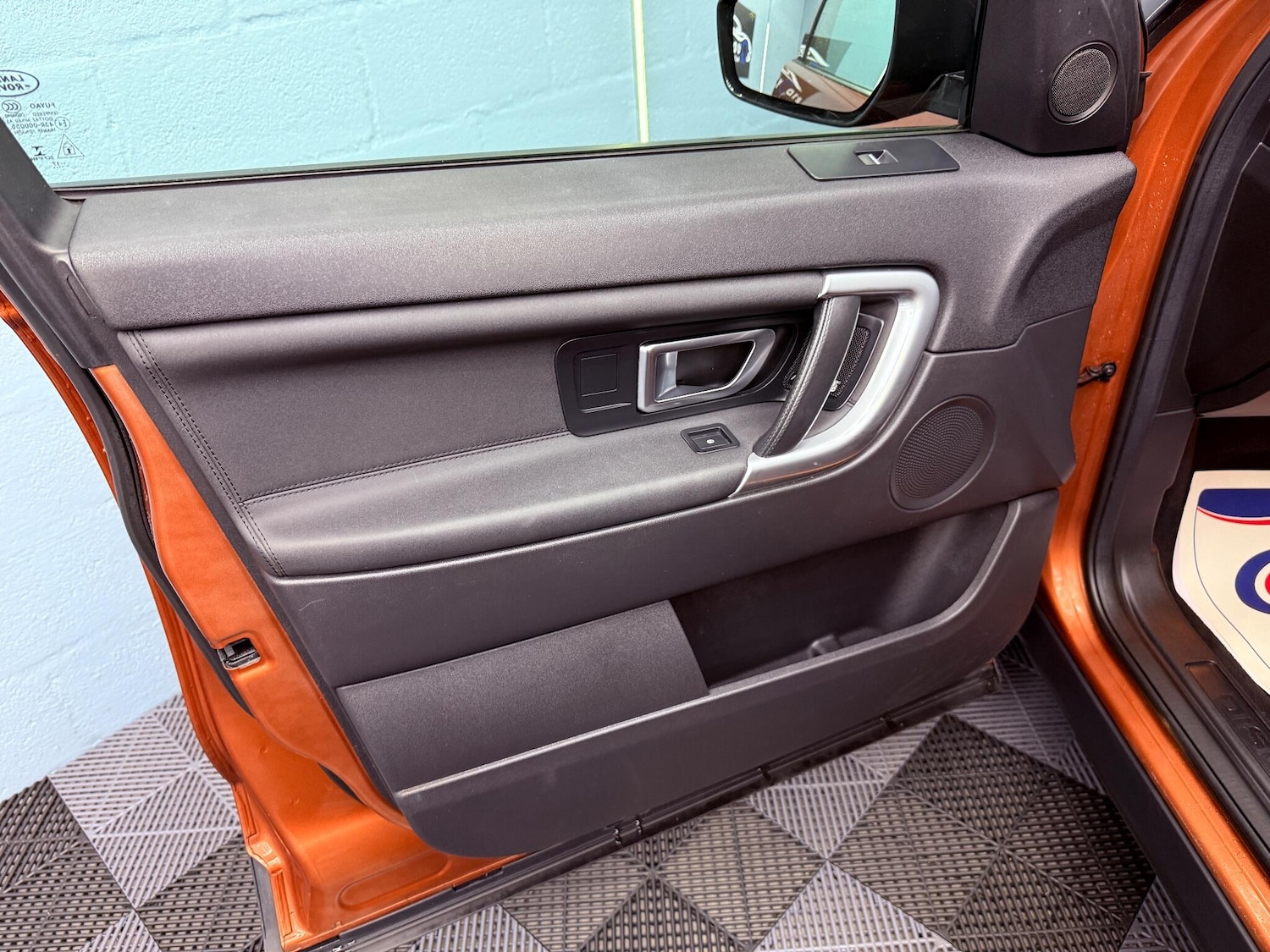 Used Land Rover Discovery Sport 2017 for sale - 76597431: Photo 25