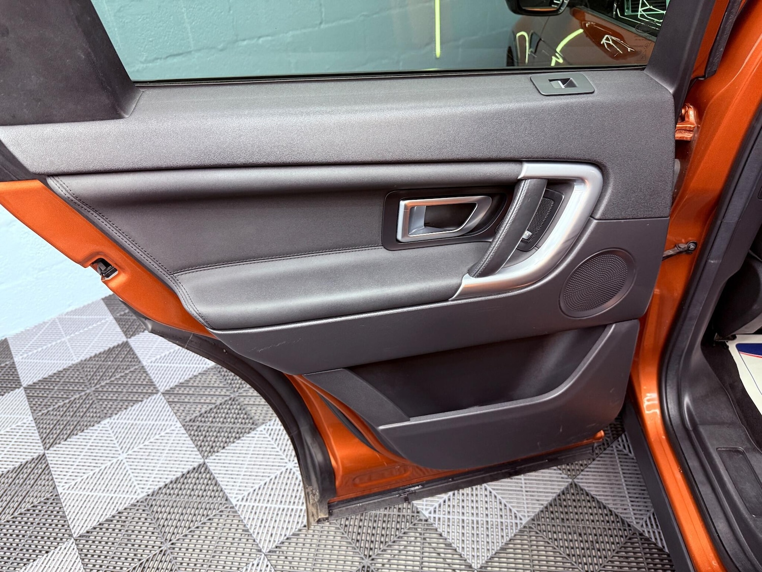 Used Land Rover Discovery Sport 2017 for sale - 76597431: Photo 32