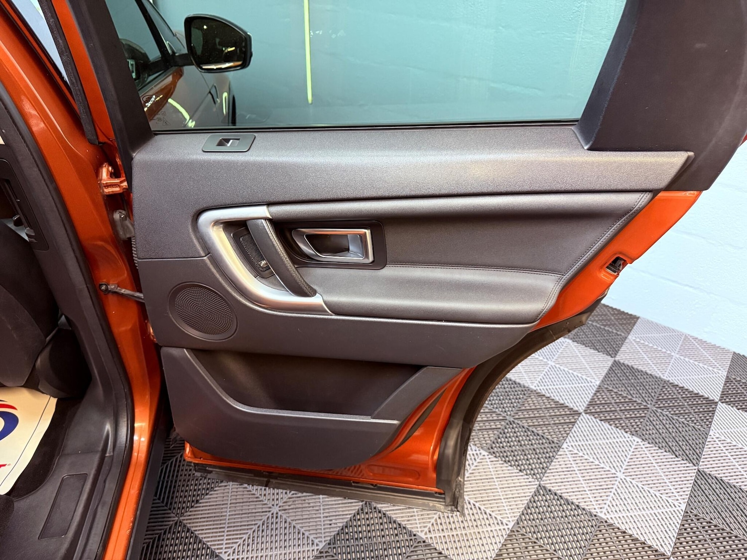 Used Land Rover Discovery Sport 2017 for sale - 76597431: Photo 45