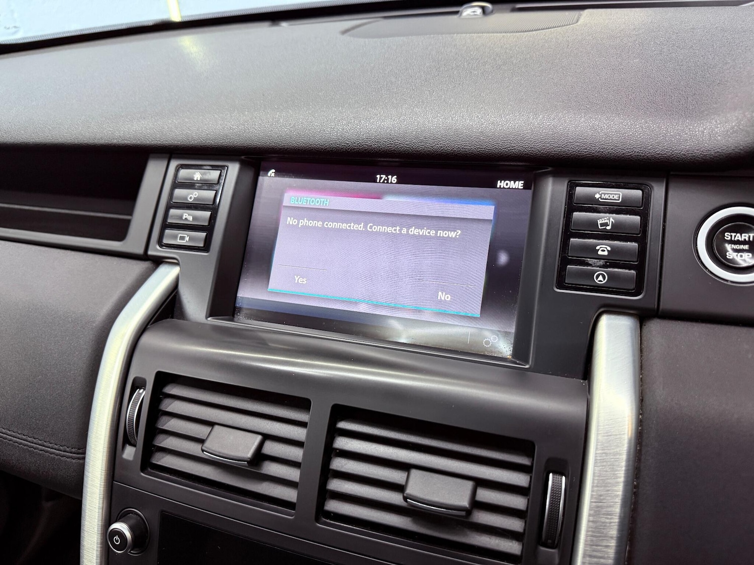 Used Land Rover Discovery Sport 2017 for sale - 76597431: Photo 9