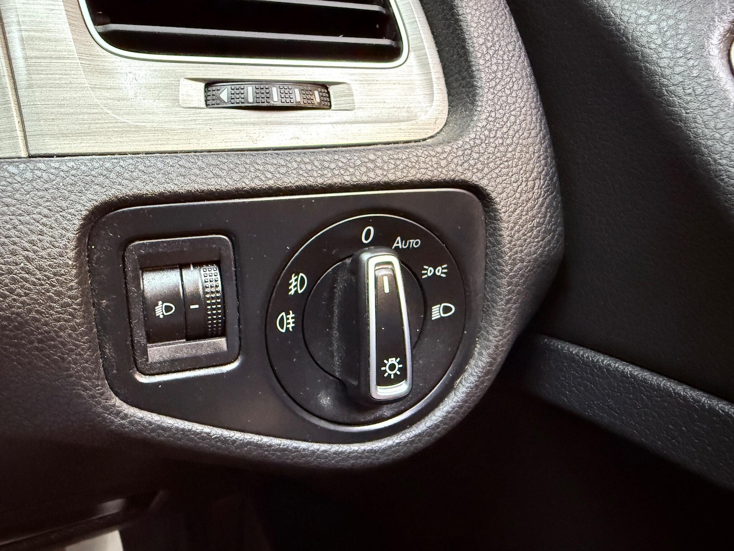 Used Volkswagen Golf 2015 for sale - 76085162: Photo 8