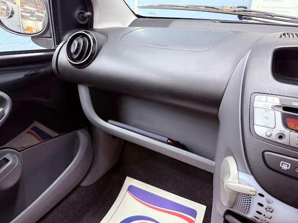 Used Citroen C1 2010 for sale - 76239522: Photo 8