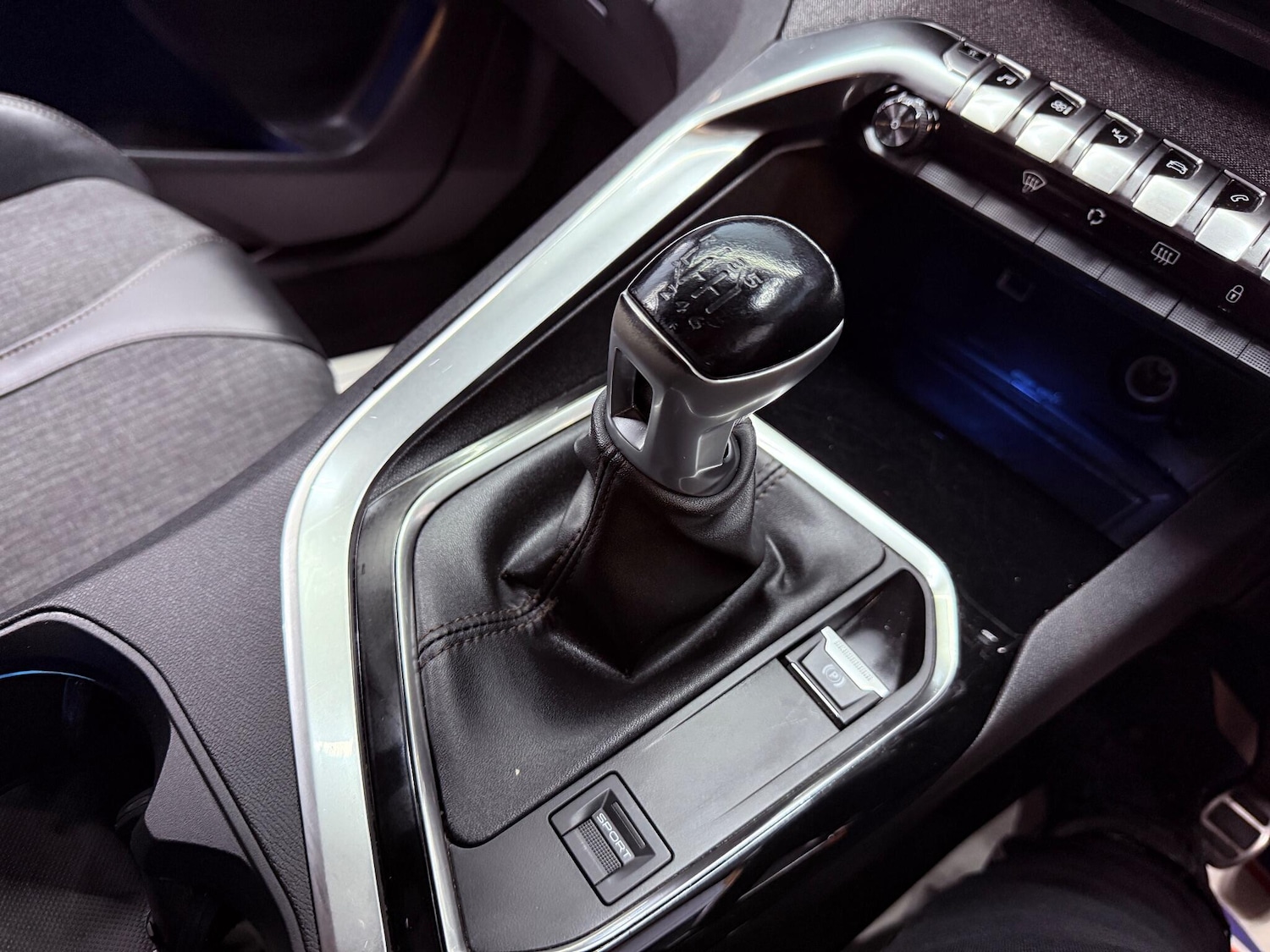 Used Peugeot 3008 2019 for sale - 76094152: Photo 17