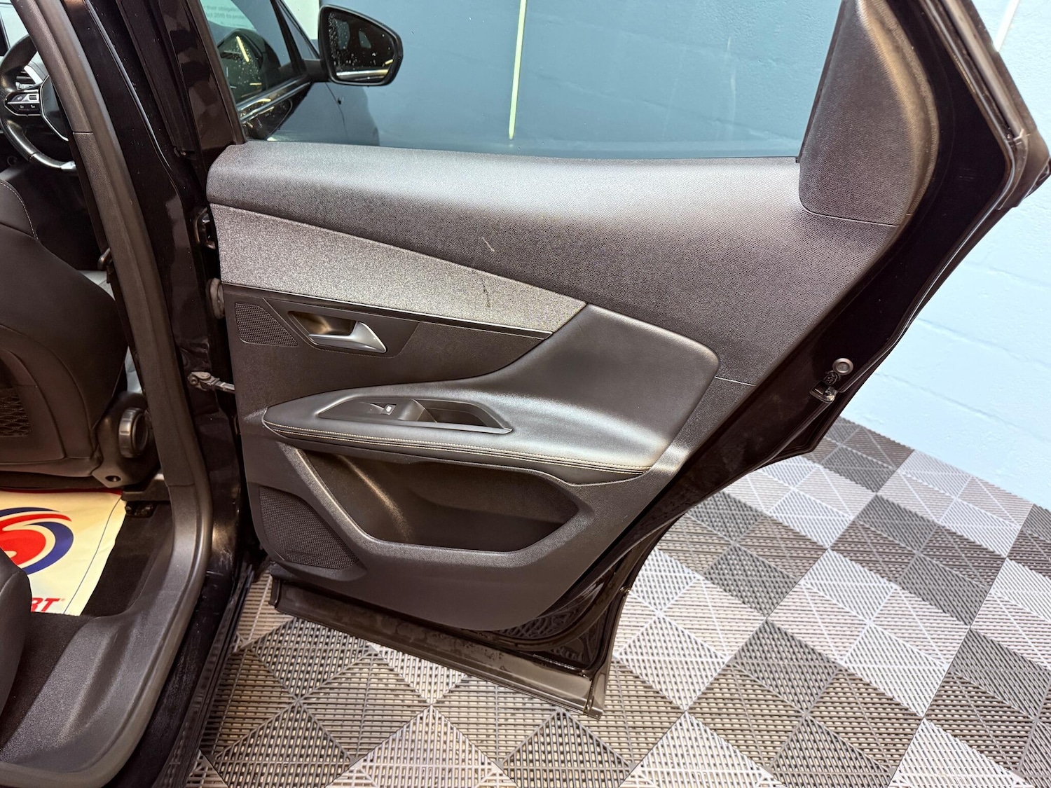 Used Peugeot 3008 2019 for sale - 76094152: Photo 42