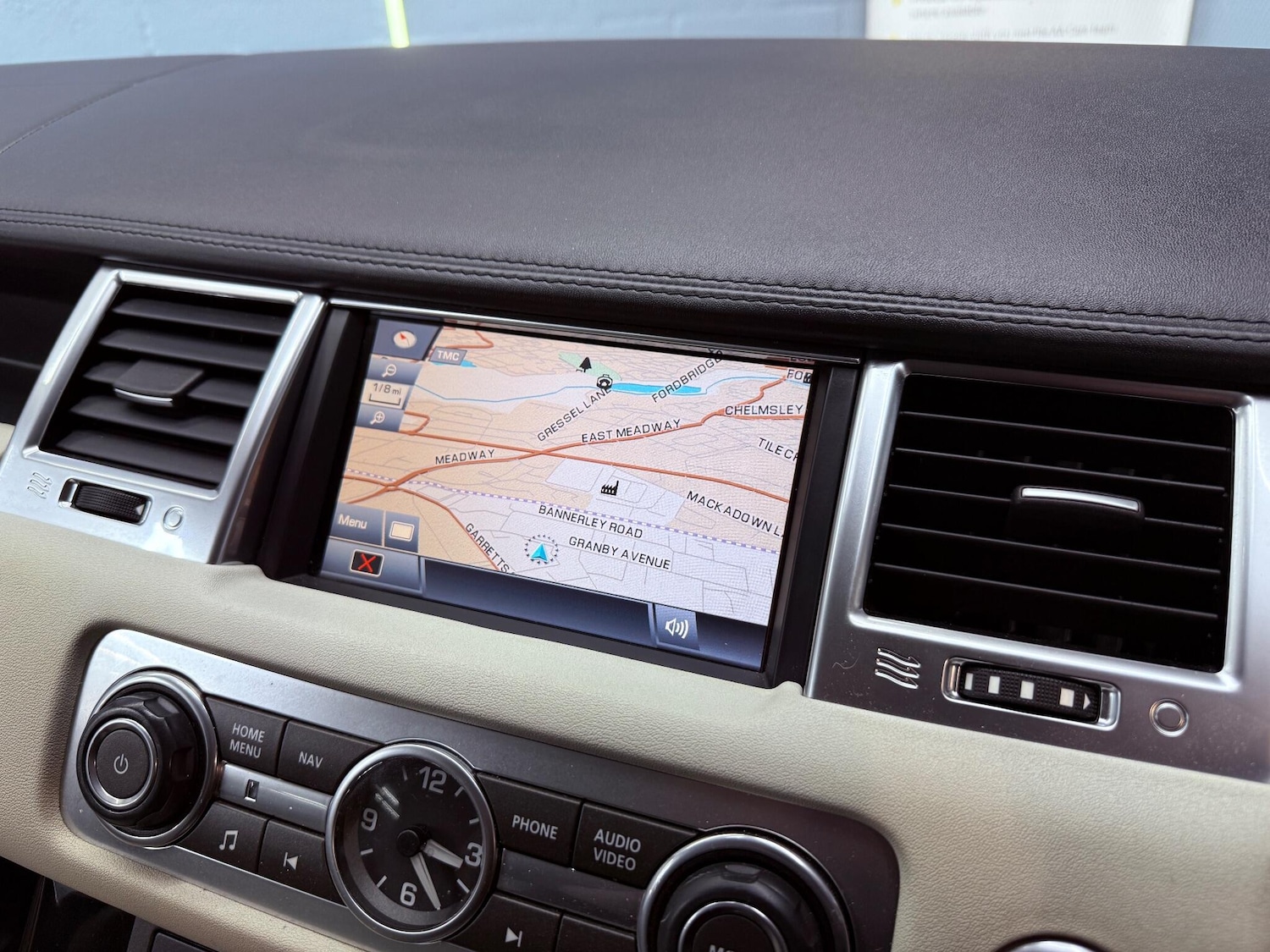 Used Land Rover Range Rover Sport 2011 for sale - 76989862: Photo 12