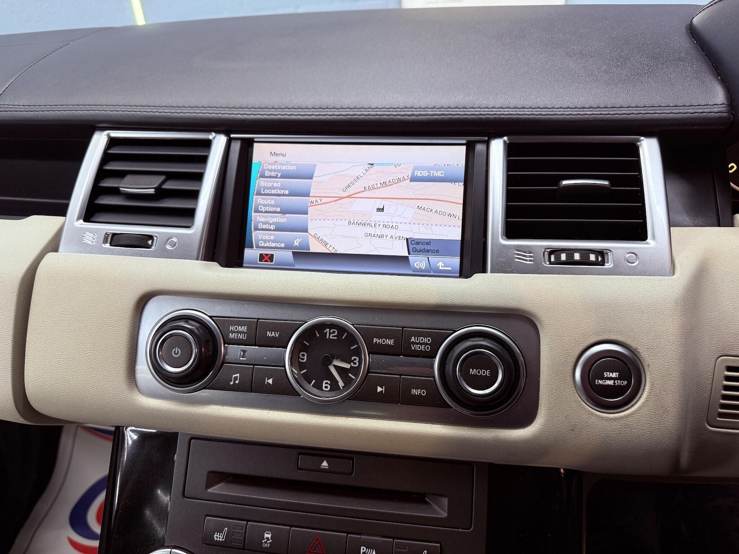 Used Land Rover Range Rover Sport 2011 for sale - 76989862: Photo 16