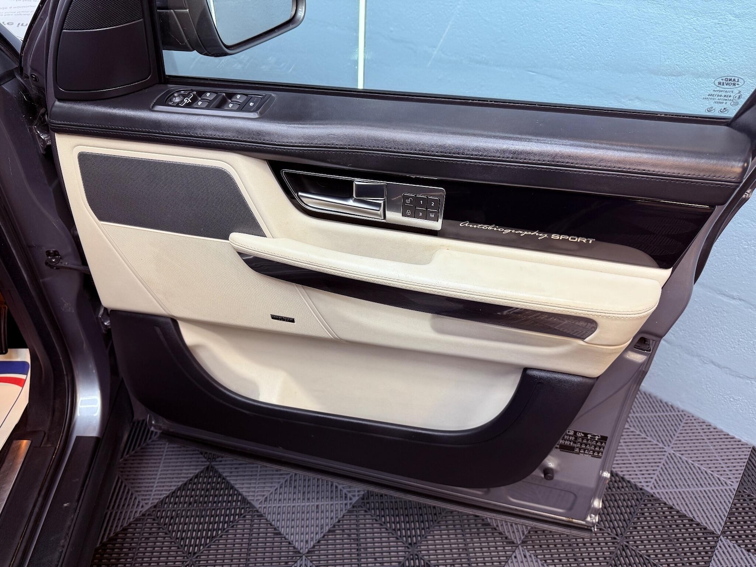 Used Land Rover Range Rover Sport 2011 for sale - 76989862: Photo 51