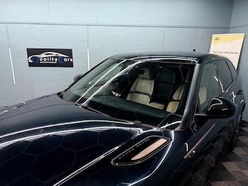 Used Land Rover Range Rover Velar 2018 for sale - 77882836: Photo