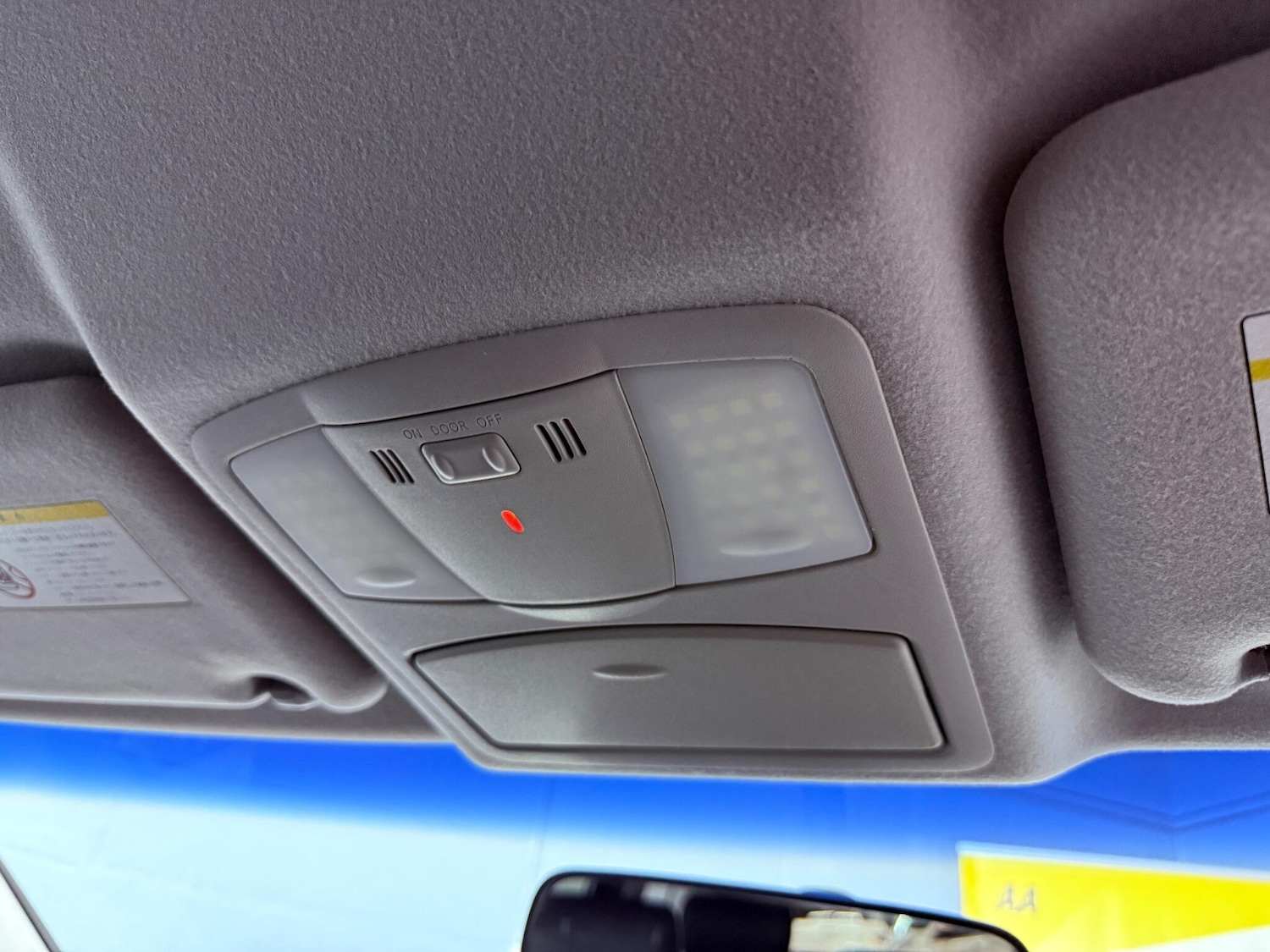 Used Nissan Elgrand 2023 for sale - 76991545: Photo 10