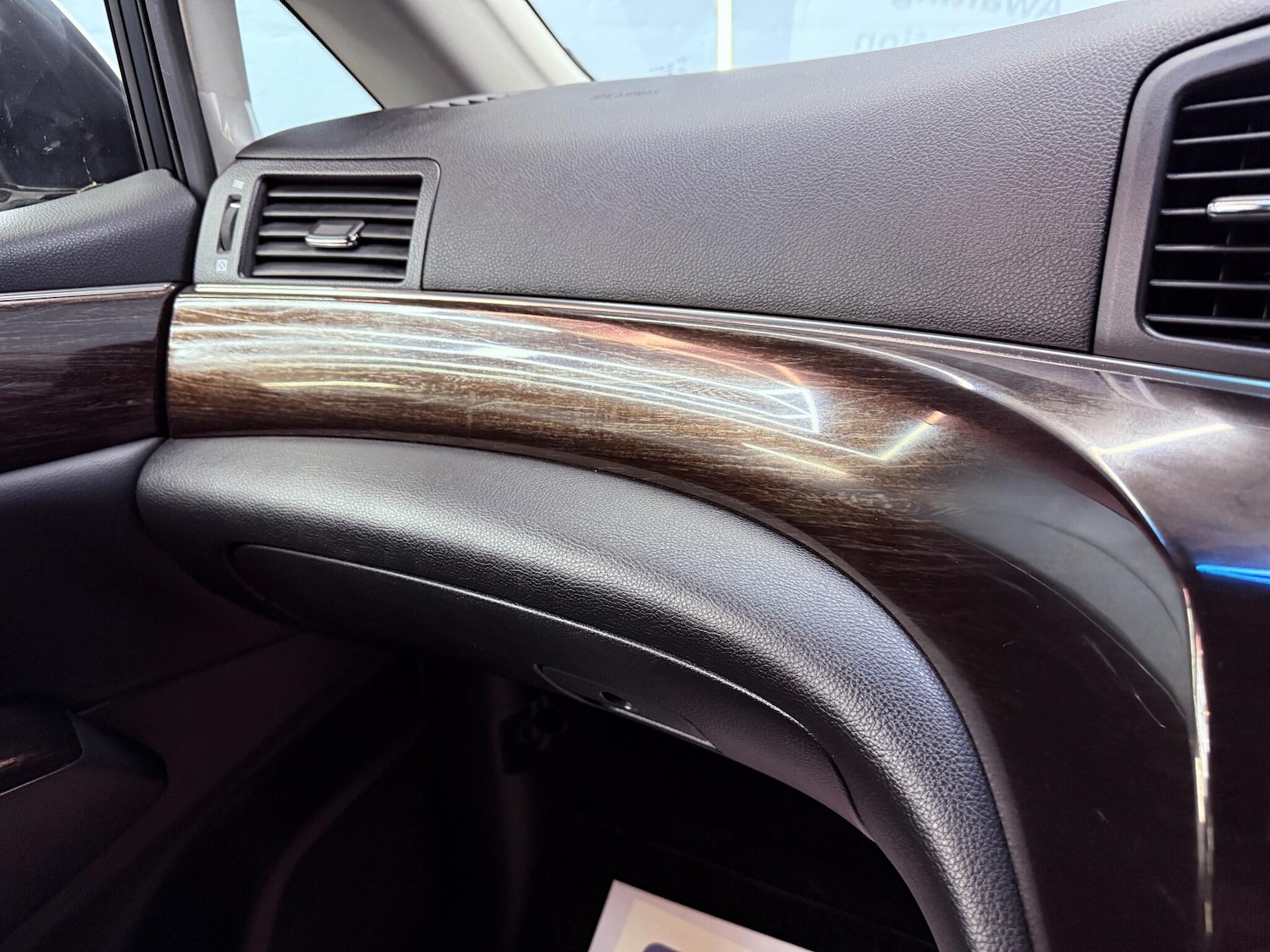 Used Nissan Elgrand 2023 for sale - 76991545: Photo 11