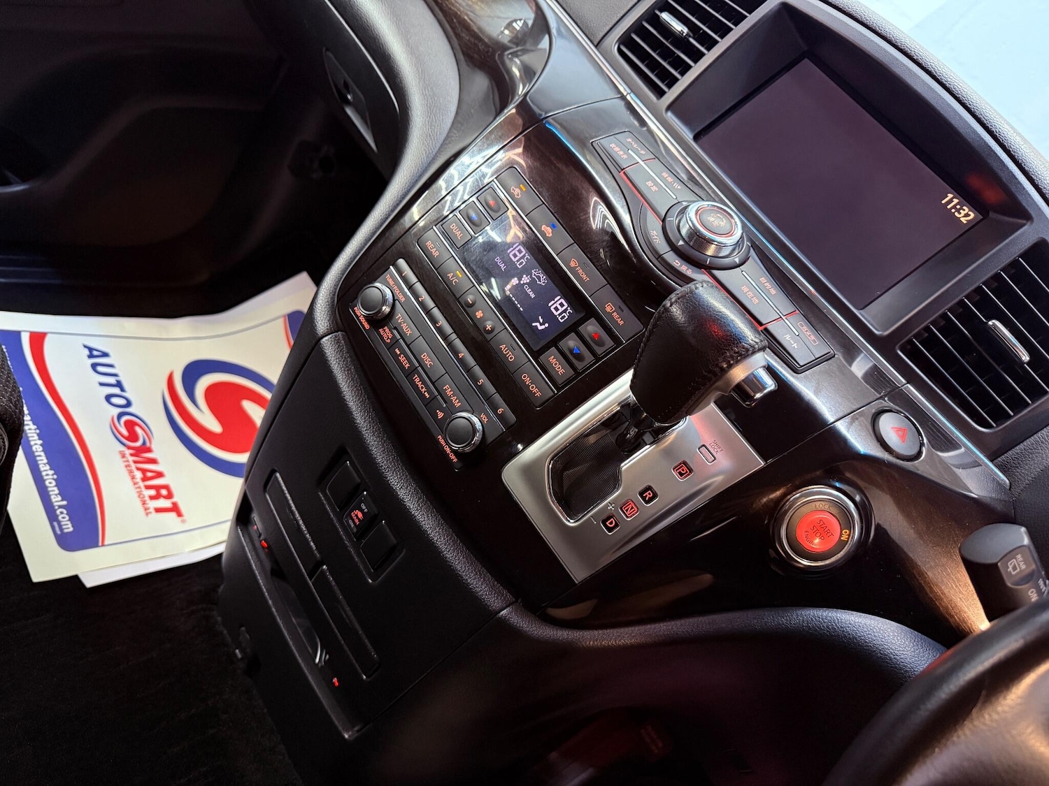 Used Nissan Elgrand 2023 for sale - 76991545: Photo 15