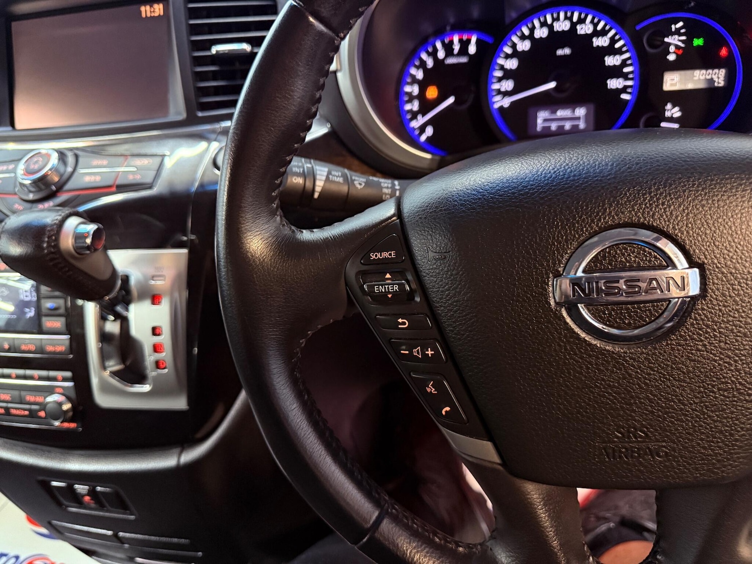 Used Nissan Elgrand 2023 for sale - 76991545: Photo 16