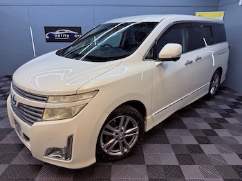 Used Nissan Elgrand 2010 for sale - 76991545: Photo
