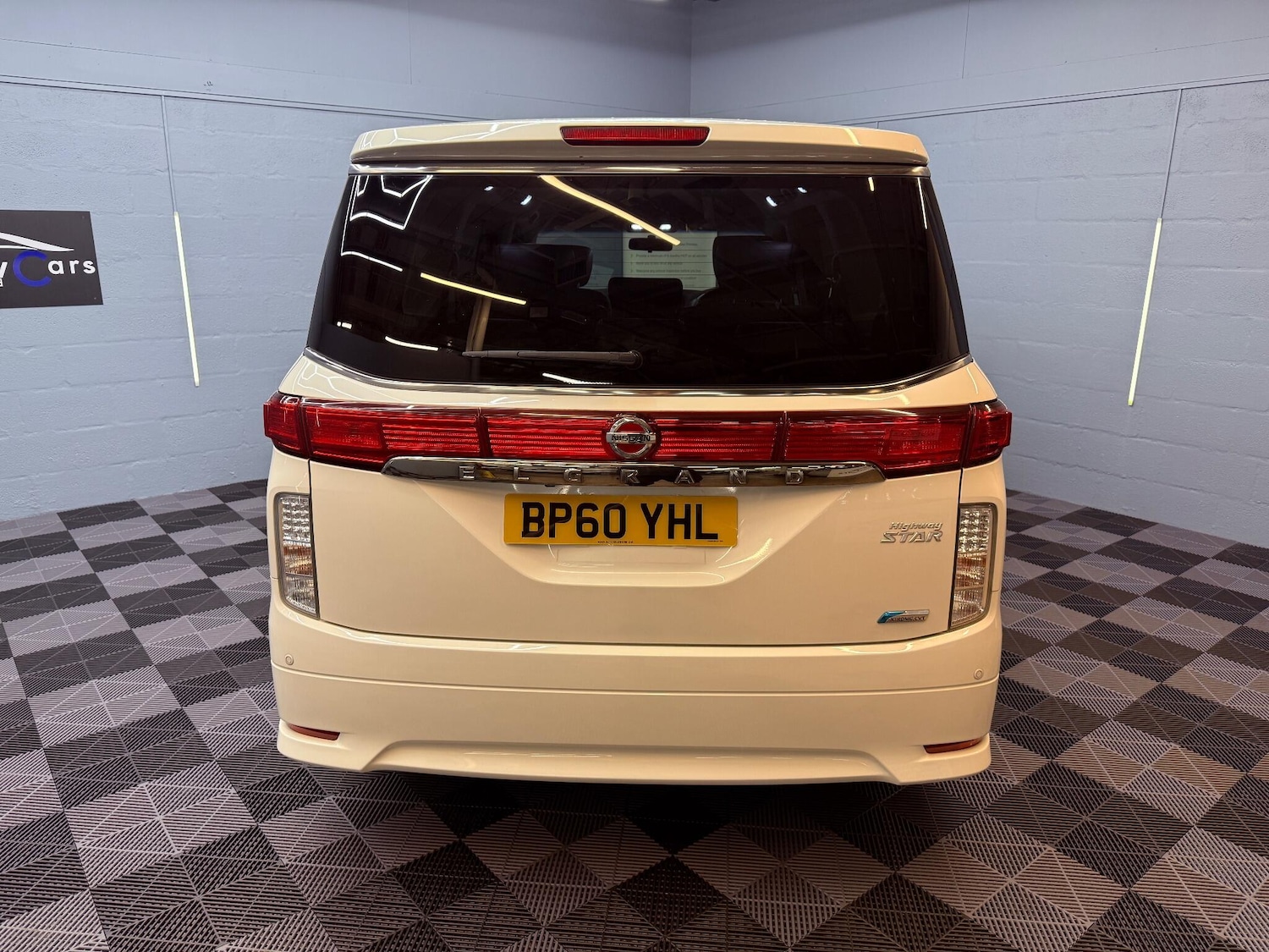 Used Nissan Elgrand 2023 for sale - 76991545: Photo 46