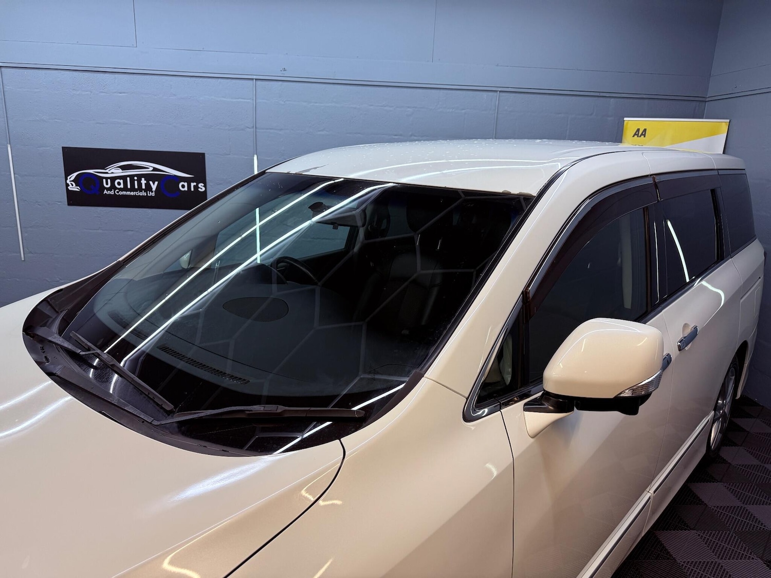 Used Nissan Elgrand 2023 for sale - 76991545: Photo 5