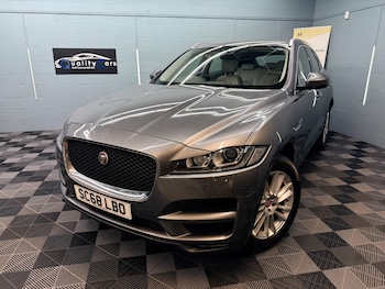 Used Jaguar F-Pace 2018 for sale - 77883594: Photo