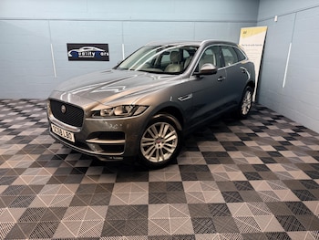 Used Jaguar F-Pace 2018 for sale - 77883594: Photo