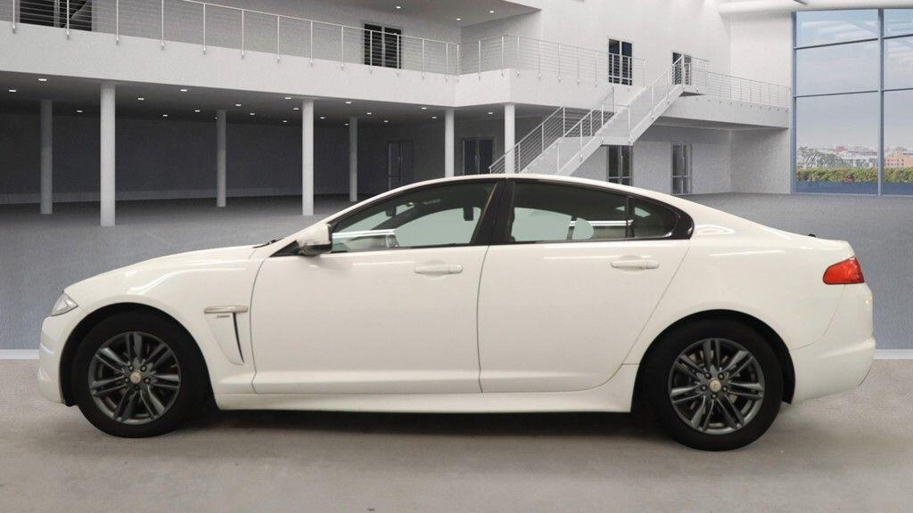 Used Jaguar XF 2015 for sale - 76425574: Photo 4