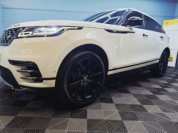Used Land Rover Range Rover Velar 2018 for sale - 77882567: Photo