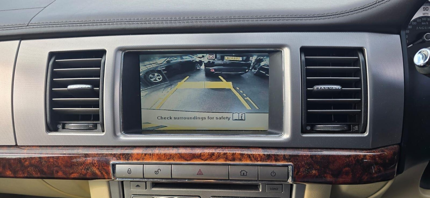 Used Jaguar XF 2010 for sale - 76560979: Photo 14