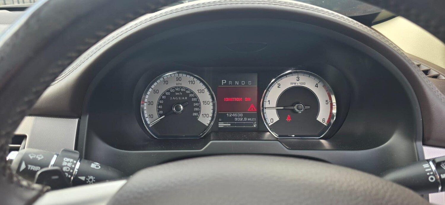 Used Jaguar XF 2010 for sale - 76560979: Photo 17