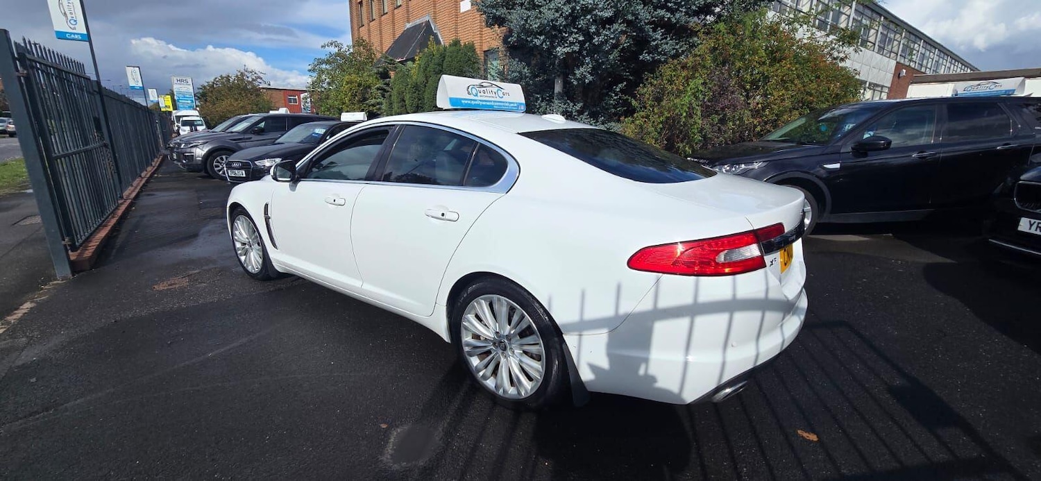 Used Jaguar XF 2010 for sale - 76560979: Photo 4