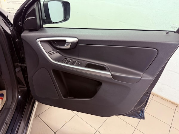 Used Volvo XC60 2011 for sale - 75311552: Photo 35