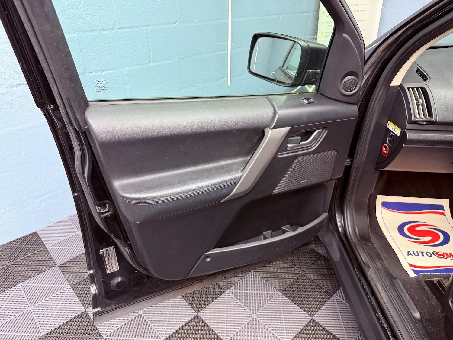 Used Land Rover Freelander 2 for sale - 76361391: Photo 16