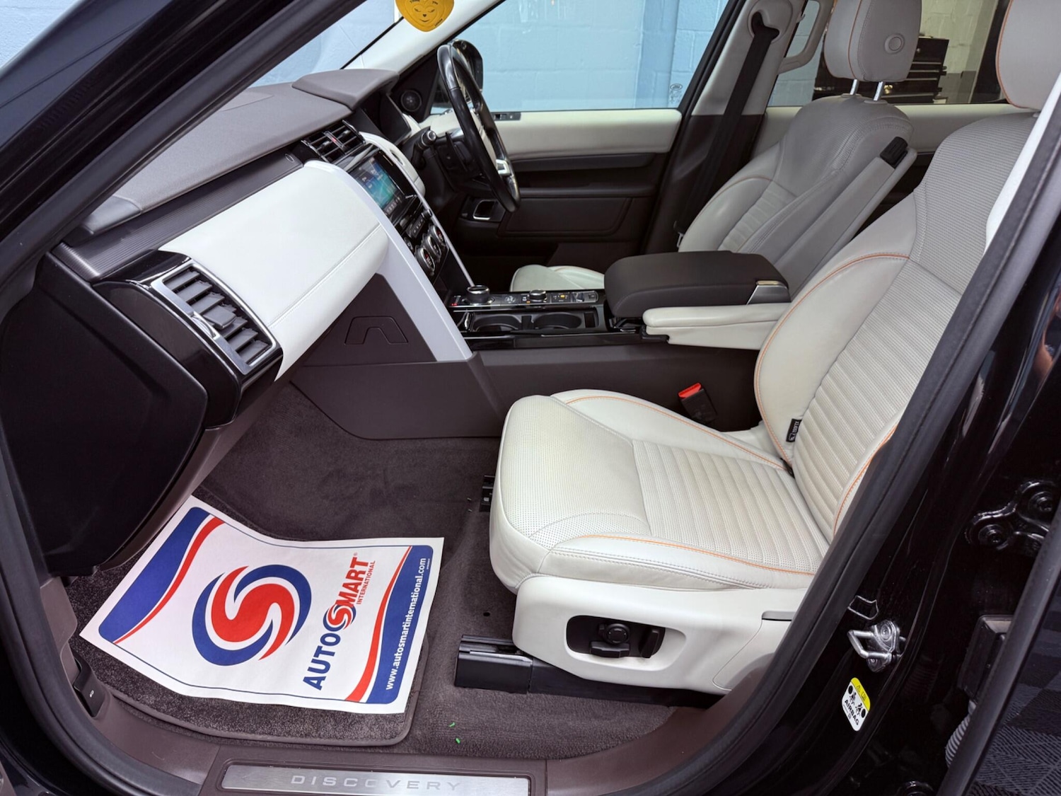 Used Land Rover Discovery 2018 for sale - 77066743: Photo 37