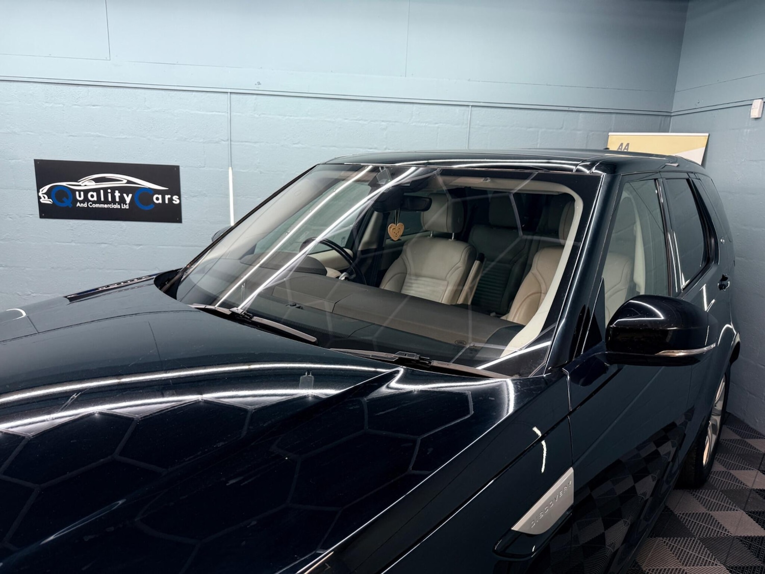 Used Land Rover Discovery 2018 for sale - 77066743: Photo 5