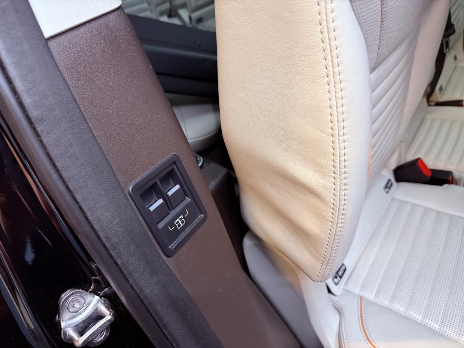 Used Land Rover Discovery 2018 for sale - 77066743: Photo 56