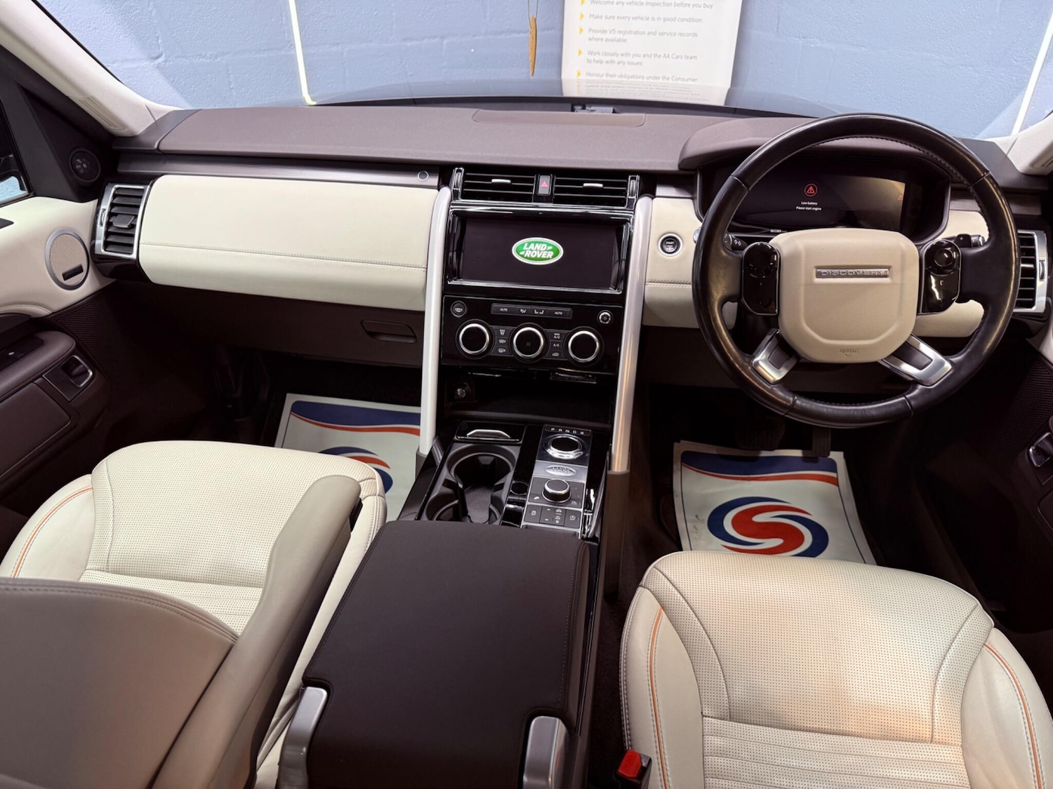 Used Land Rover Discovery 2018 for sale - 77066743: Photo 61