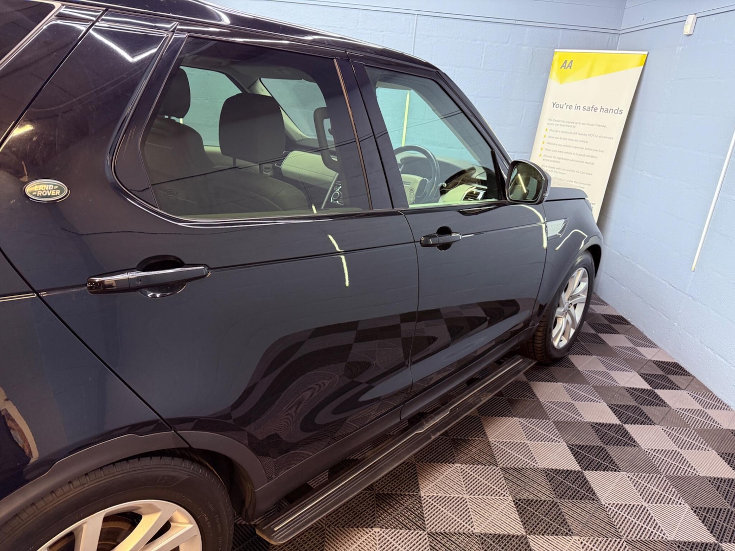 Used Land Rover Discovery 2018 for sale - 77066743: Photo 64