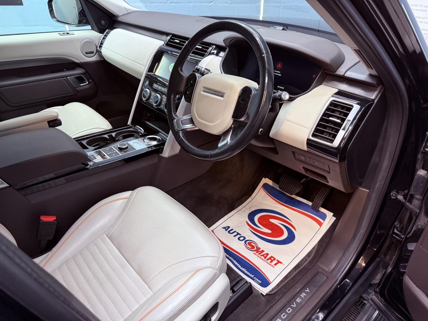 Used Land Rover Discovery 2018 for sale - 77066743: Photo 75