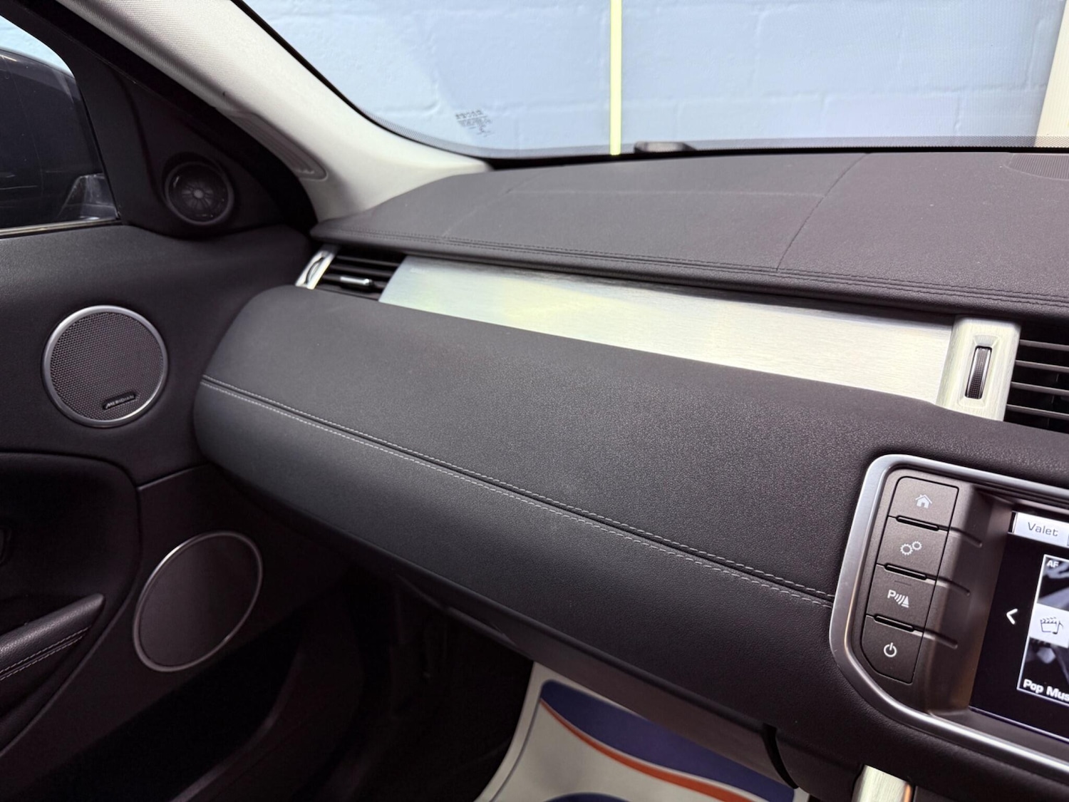 Used Land Rover Range Rover Evoque 2016 for sale - 78058179: Photo 16