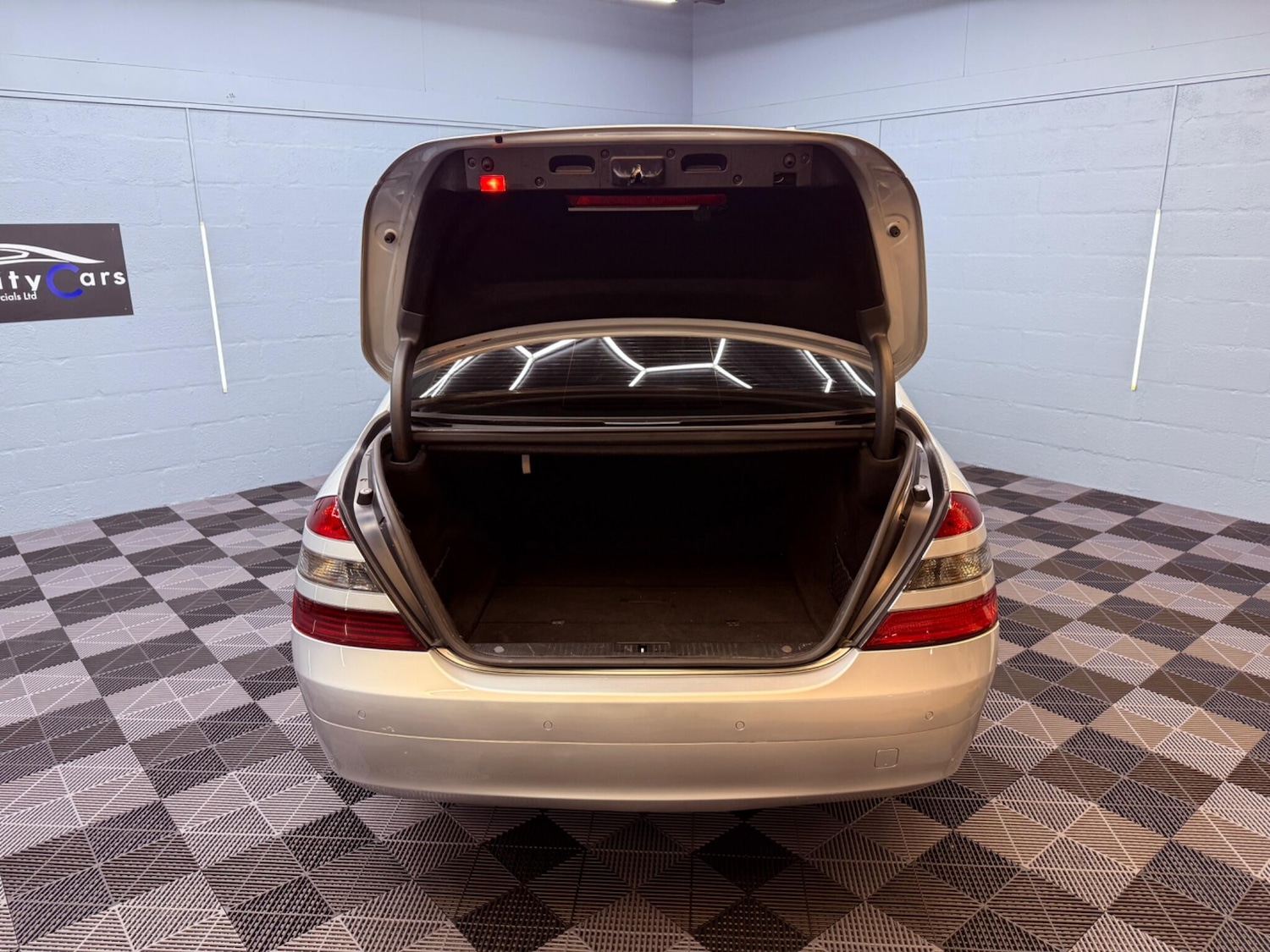 Vehicle 44