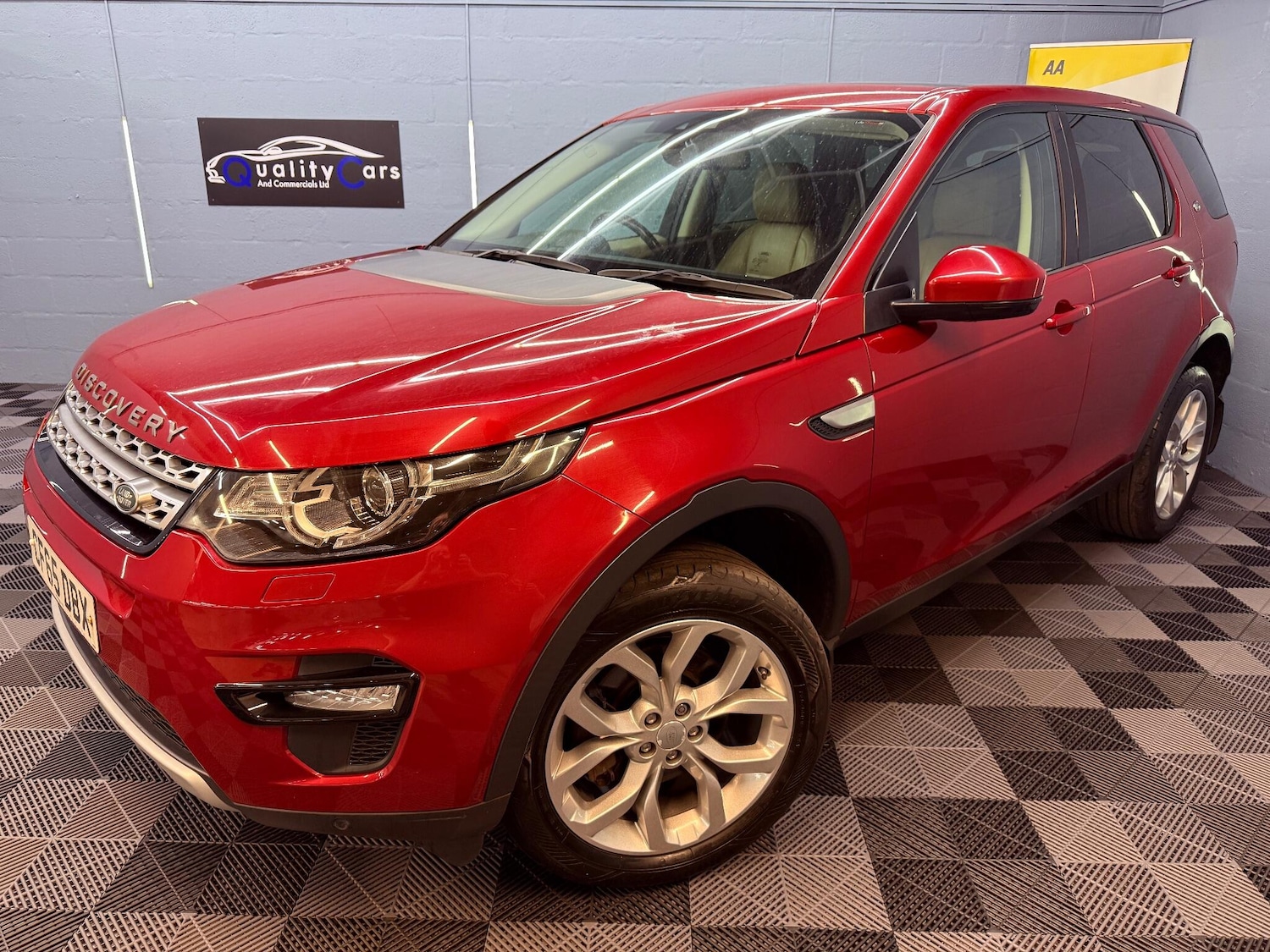 Used Land Rover Discovery Sport 2015 for sale - 76512174: Photo 1