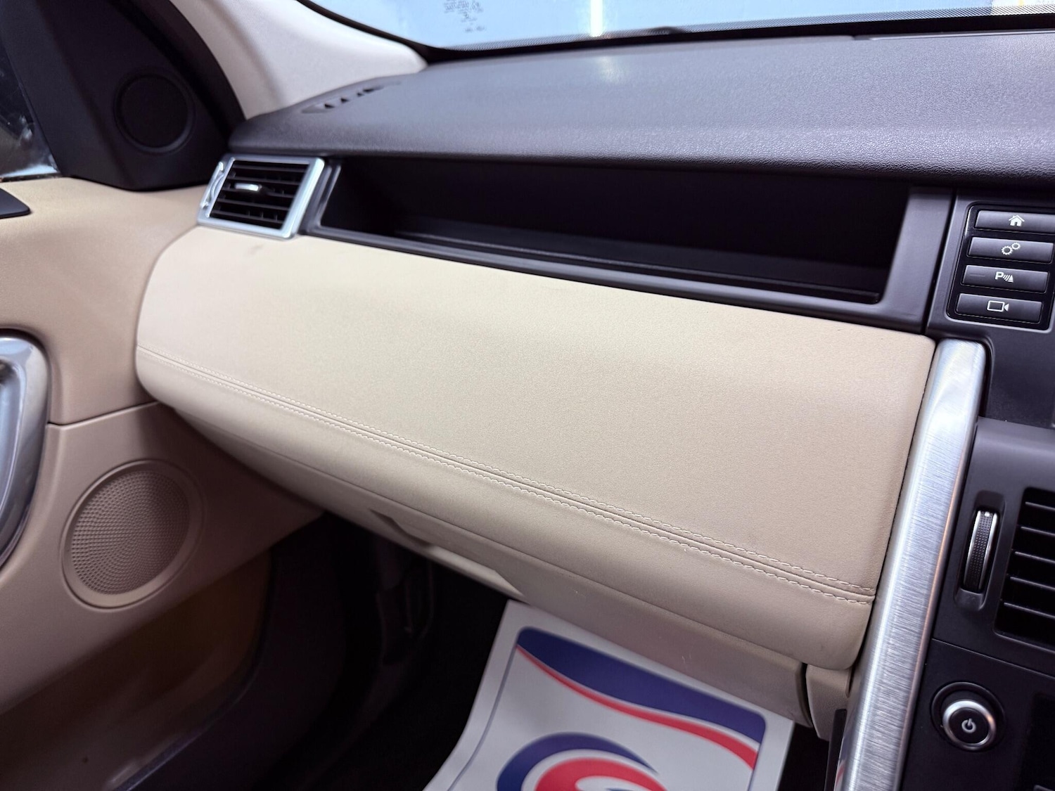 Used Land Rover Discovery Sport 2015 for sale - 76512174: Photo 13