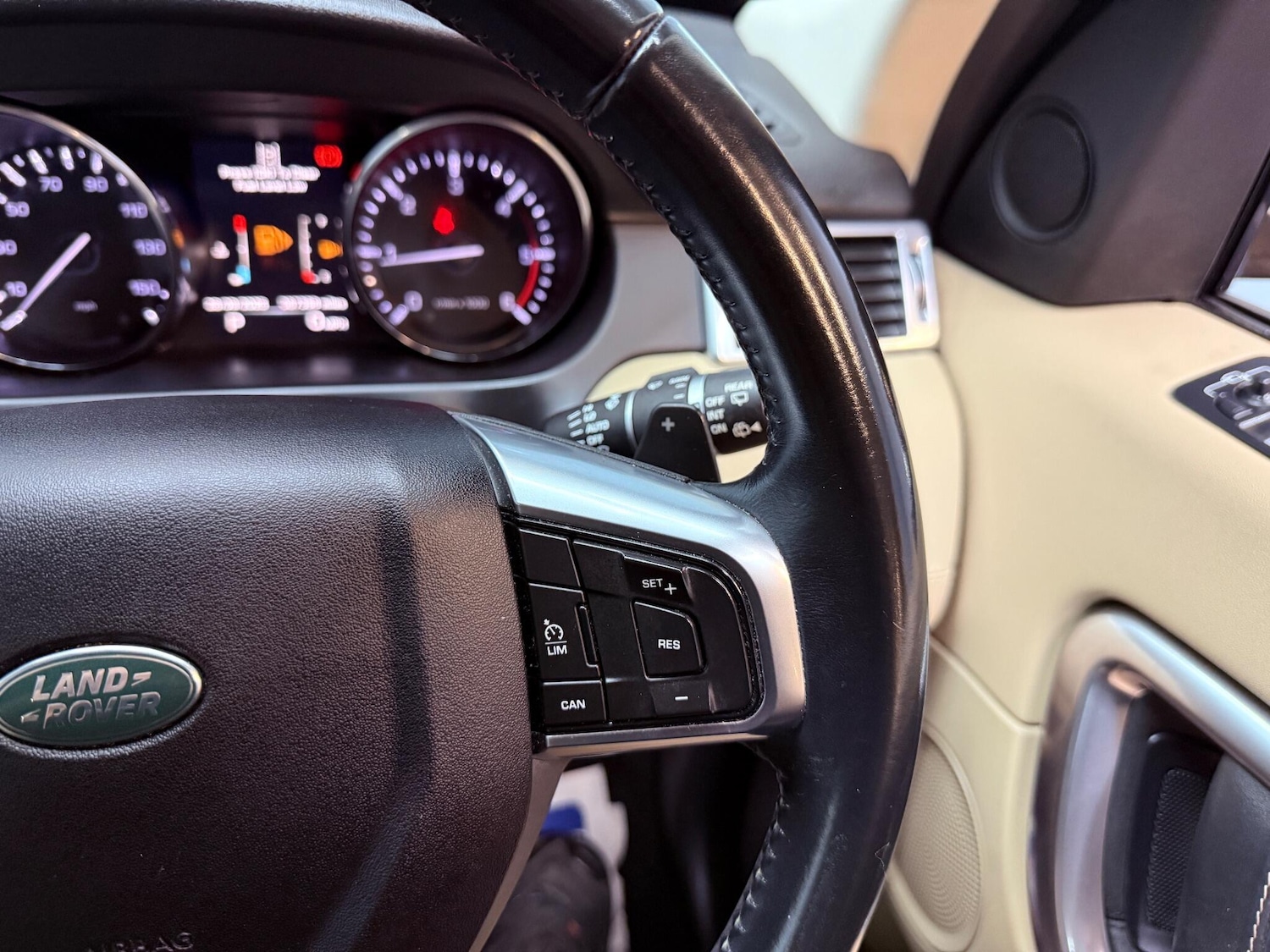 Used Land Rover Discovery Sport 2015 for sale - 76512174: Photo 18