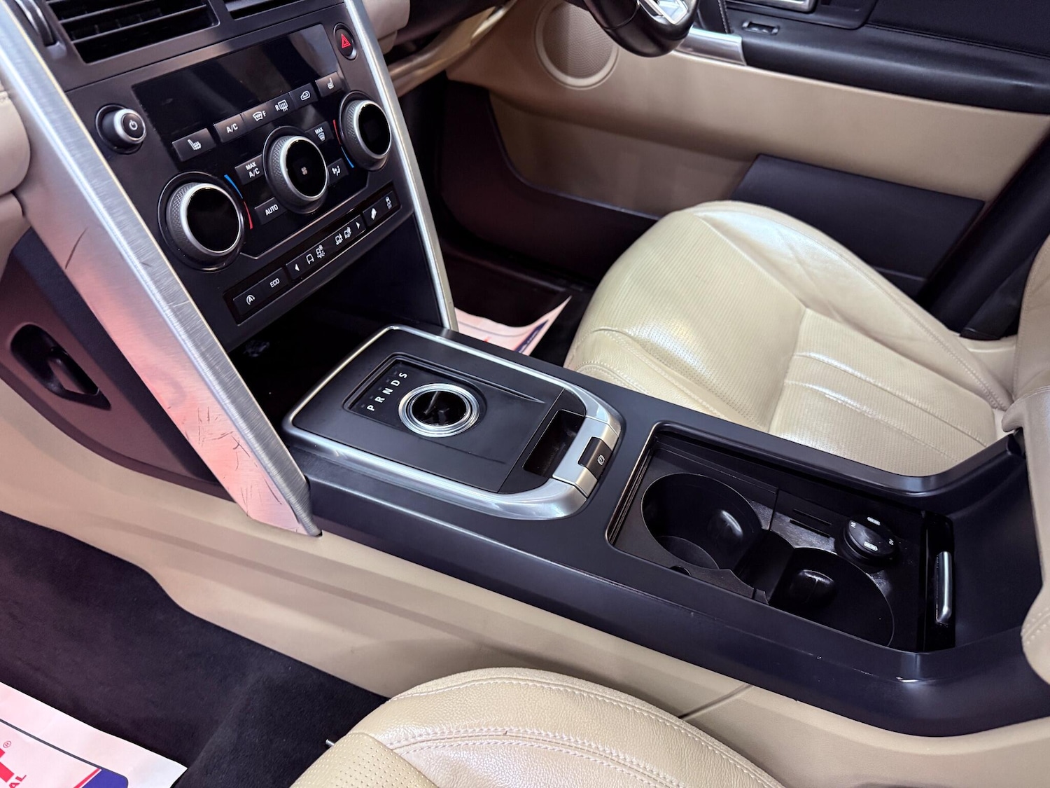 Used Land Rover Discovery Sport 2015 for sale - 76512174: Photo 26