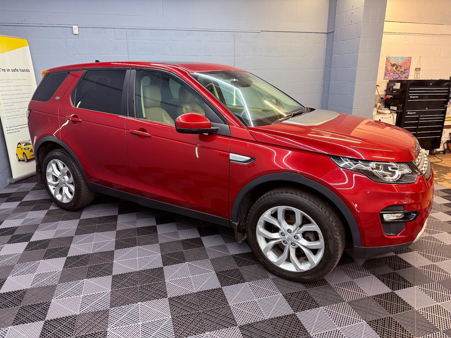 Used Land Rover Discovery Sport 2015 for sale - 76512174: Photo 3