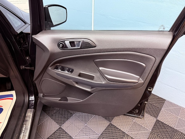 Used Ford Ecosport 2015 for sale - 76085288: Photo 32