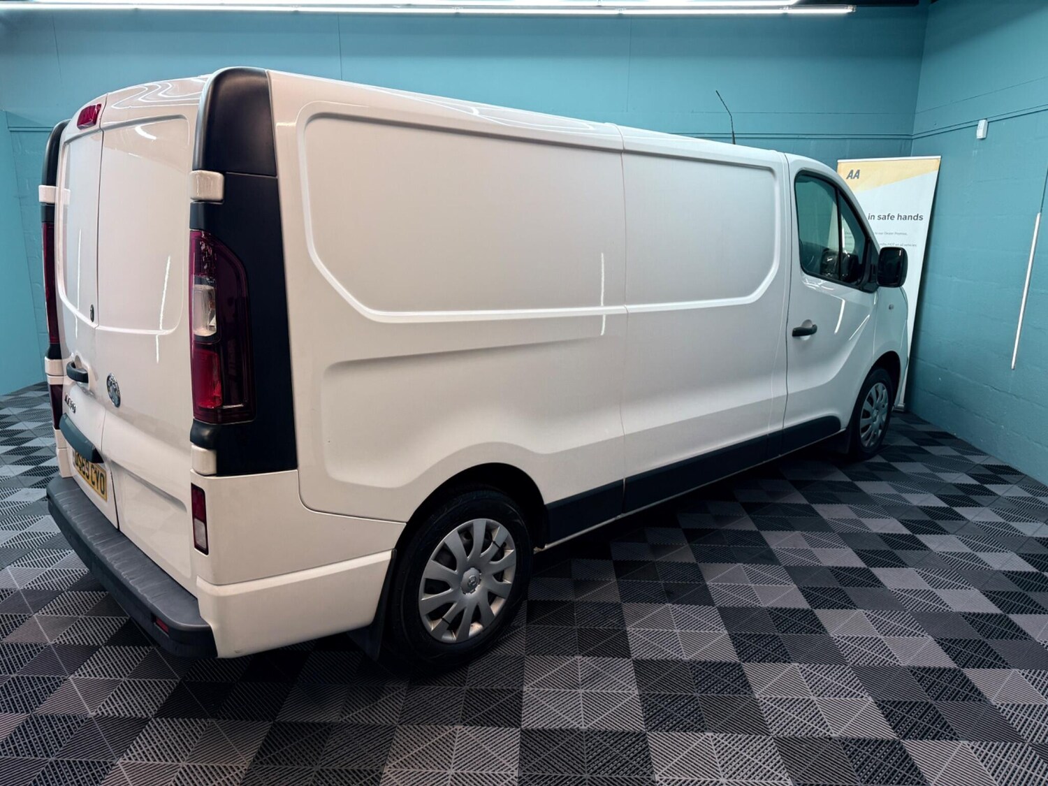 Used Vauxhall Vivaro 2019 for sale - 77456101: Photo 37