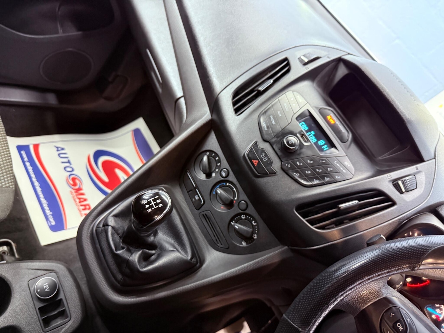 Used Ford Grand Tourneo Connect 2015 for sale - 75884195: Photo 10