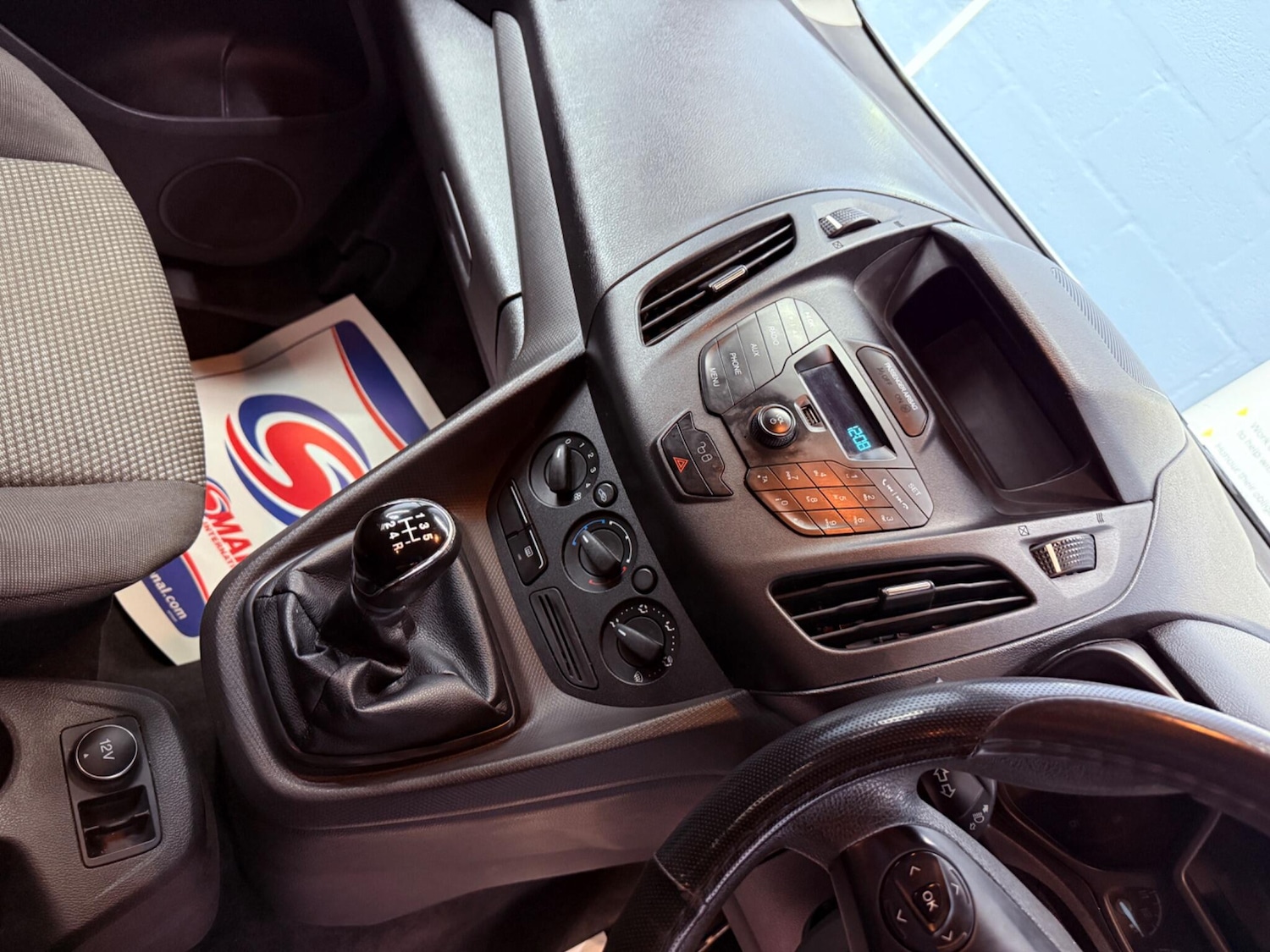 Used Ford Grand Tourneo Connect 2015 for sale - 75884195: Photo 30