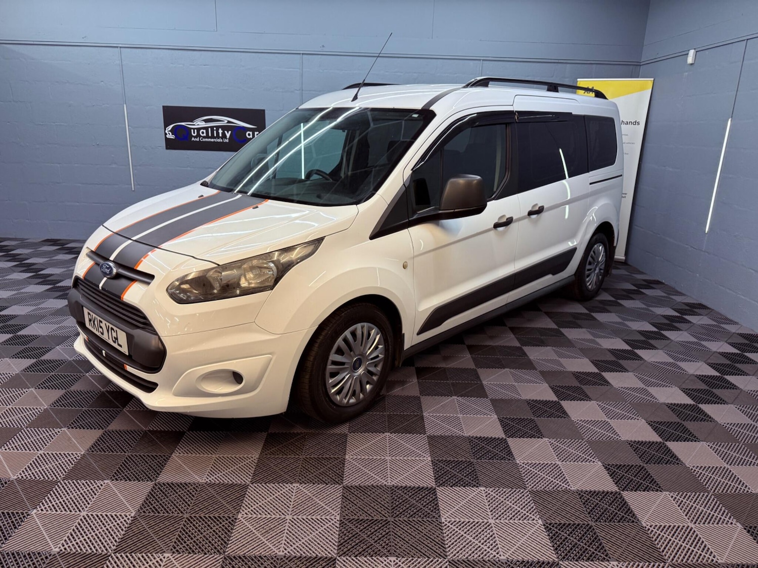 Used Ford Grand Tourneo Connect 2015 for sale - 75884195: Photo 5